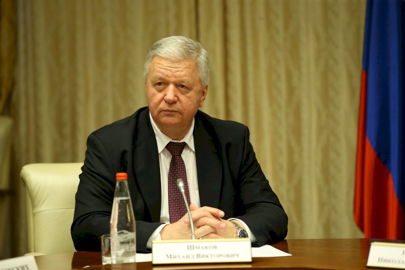  Михаил Шмаков поздравил молодых профсоюзных активистов с Днем молодежи