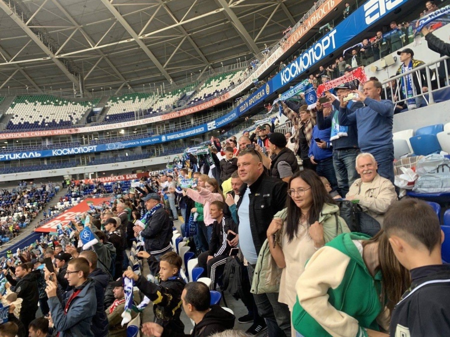 "Вперед за крылья!" "Вперед за крылья!"