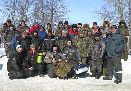 Достать из-подо льда 