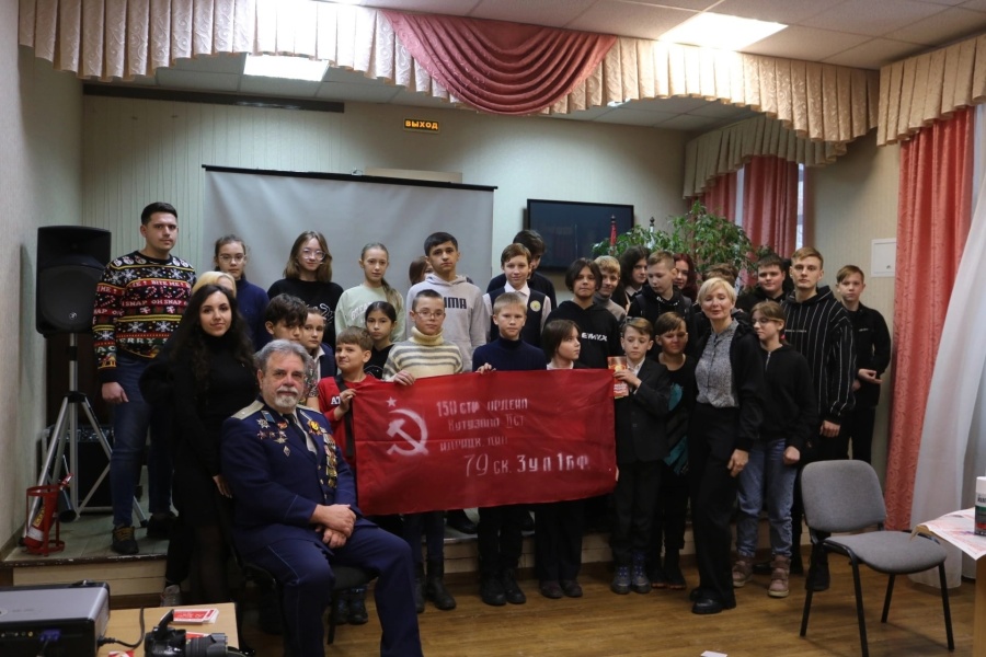 "Знамя нашей Победы" "Знамя нашей Победы"