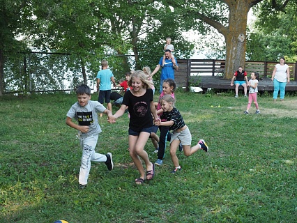 Первый палаточный поход для сотрудников предприятия