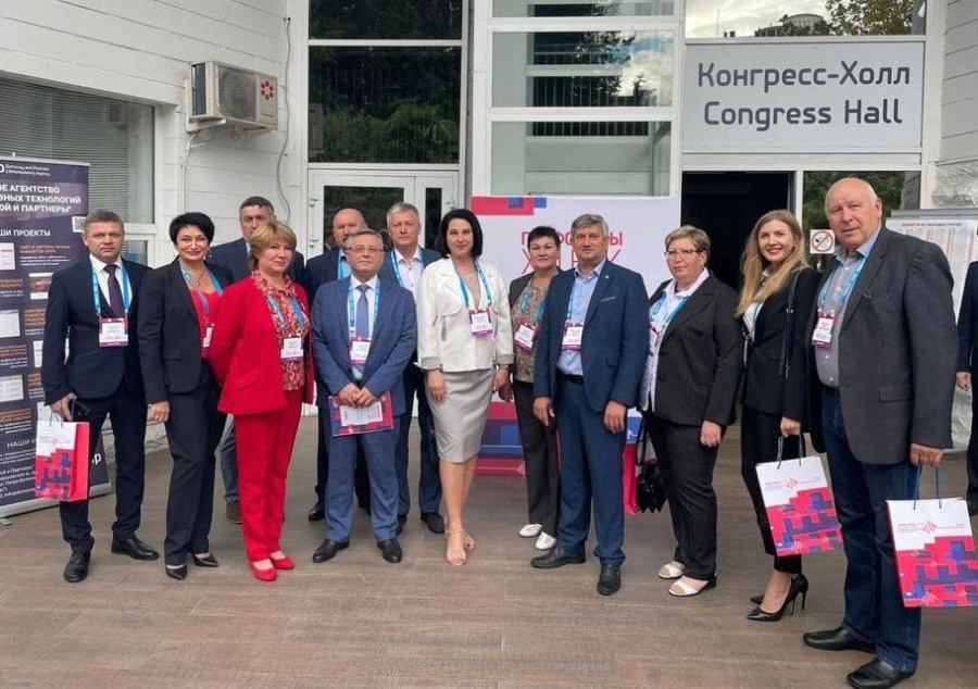 Профсоюзы XXI век. Горизонты и барьеры 2022 Профсоюзы XXI век. Горизонты и барьеры 2022