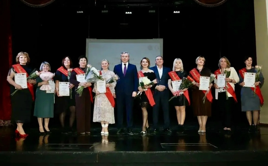 24 марта в Доме культуры «Заря» состоялась акция «Женщина года Самарской области-2025» 24 марта в Доме культуры «Заря» состоялась акция «Женщина года Самарской области-2025»