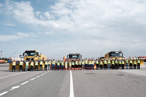 Прошел первый корпоративный конкурс профессионального мастерства среди водителей аэродромных служб