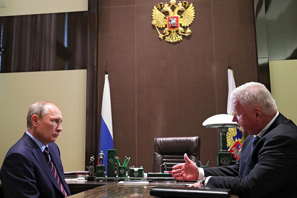 Профсоюзы предложили Путину уравнять МРОТ и прожиточный минимум с 2018 года