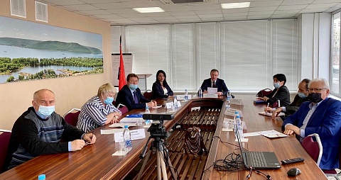 Состоялось заседание областной трехсторонней комиссии по регулированию социально-трудовых отношений