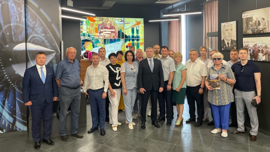 20 июня состоялось выездное заседание Президиума Федерации профсоюзов Самарской области на территории ПАО «ОДК-Кузнецов» 20 июня состоялось выездное заседание Президиума Федерации профсоюзов Самарской области на территории ПАО «ОДК-Кузнецов»