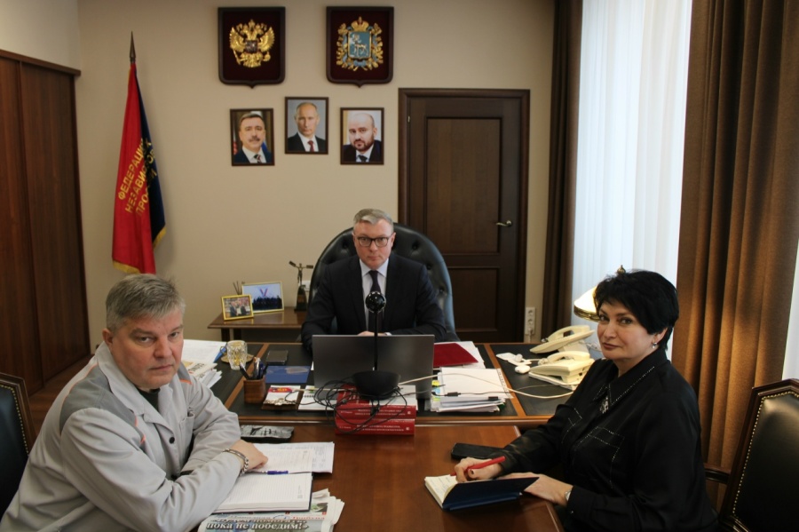 Обеспечить стабильность трудовых отношений Обеспечить стабильность трудовых отношений