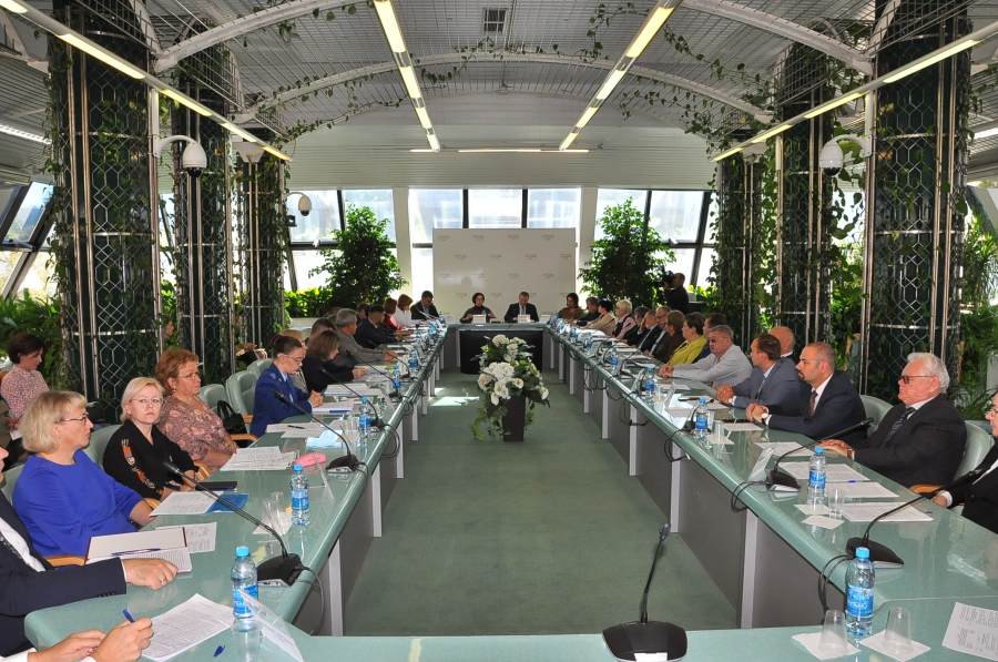 «За достойный труд!» «За достойный труд!»