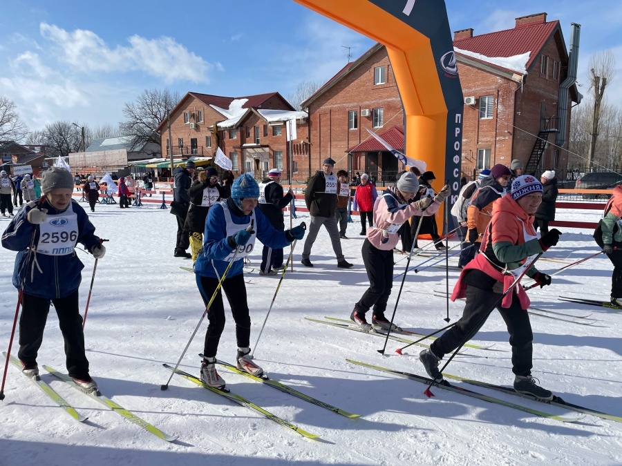 Массовый профсоюзный лыжный кросс!