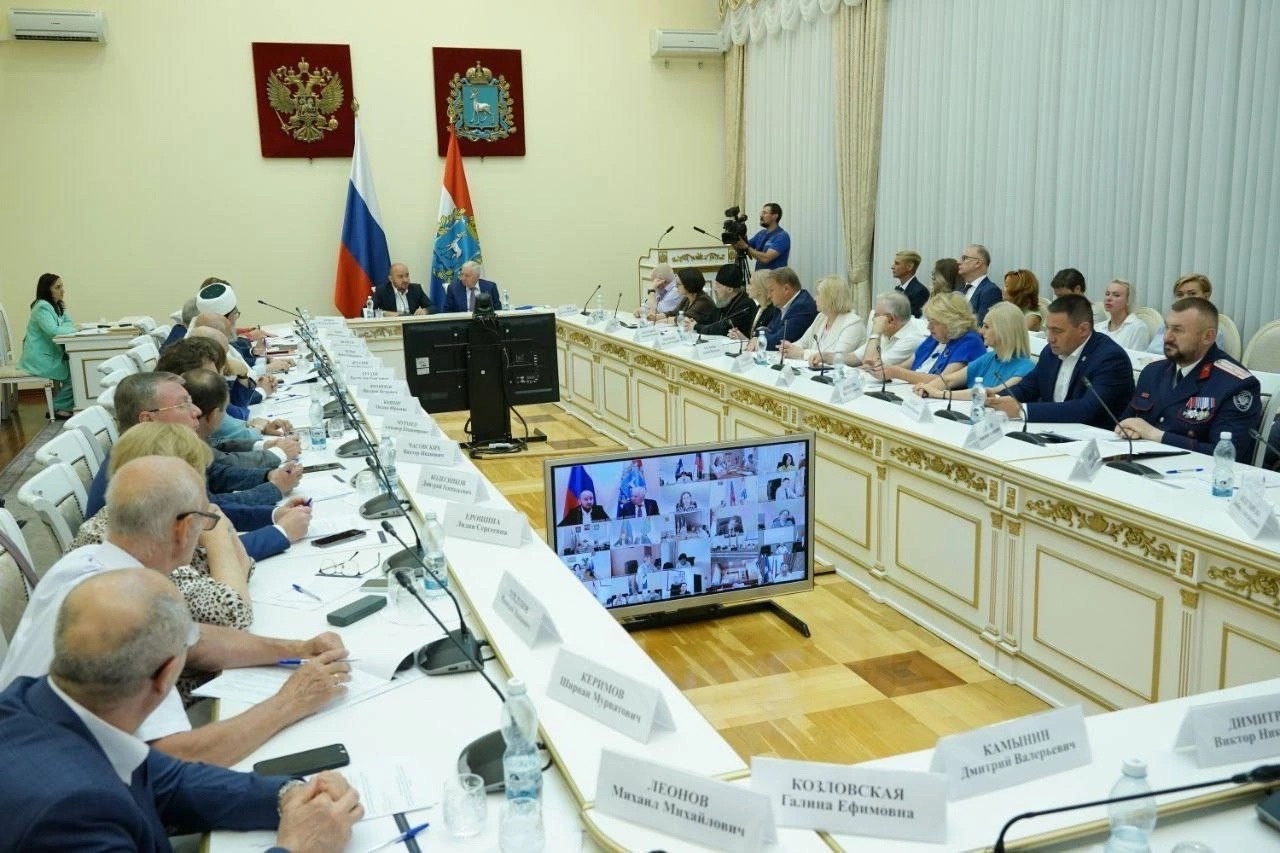 Расширенное заседание Общественной палаты Самарской области с участием врио Губернатора Самарской области Вячеслава Андреевича Федорищева