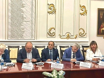 Трёхсторонняя комиссия: просветительская миссия профсоюзов