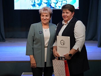 Объединяя коллективы