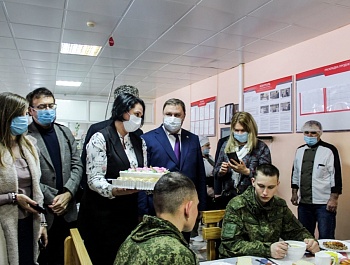 «В Армию – на день!»