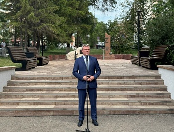 Тишина в память о детских голосах