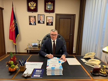 Председатель ФПСО поздравил с Днём профсоюзов Самарской области