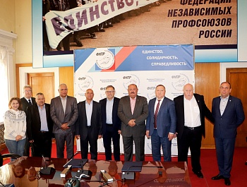 Встреча с египетской профсоюзной делегацией